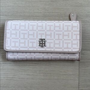 Tommy Hilfiger Pink Women's Trifold Wallet
